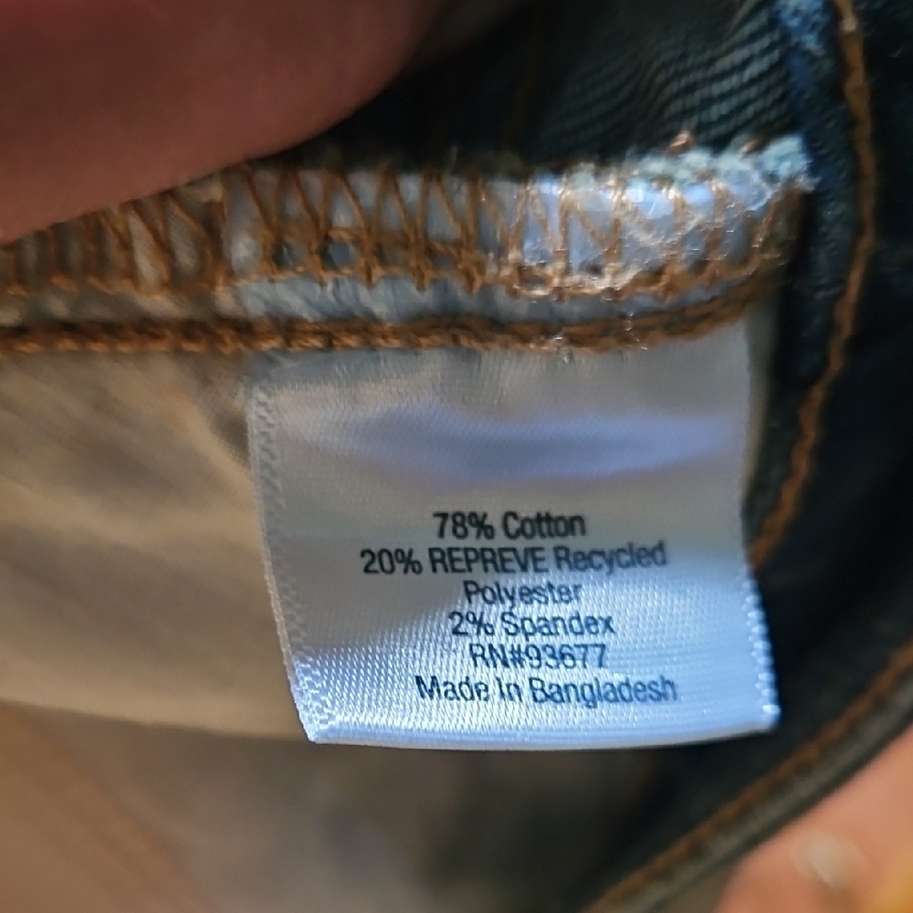 St Johns Bay Lt Blue Lagoon Reverse Bleached Mid Rise Bermuda Shorts 24W - Picture 14 of 16